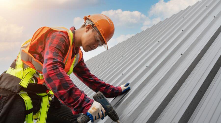 Professional Emergency Roof Repairs services in Toksook Bay, AK